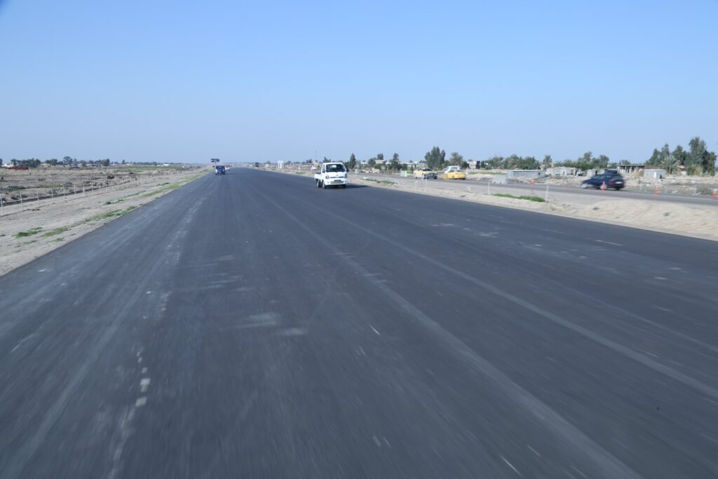 الاعمار: تصاعد وتائر تنفيذ مشروع اعادة تأهيل طريق المرور السريع بغداد - حلة