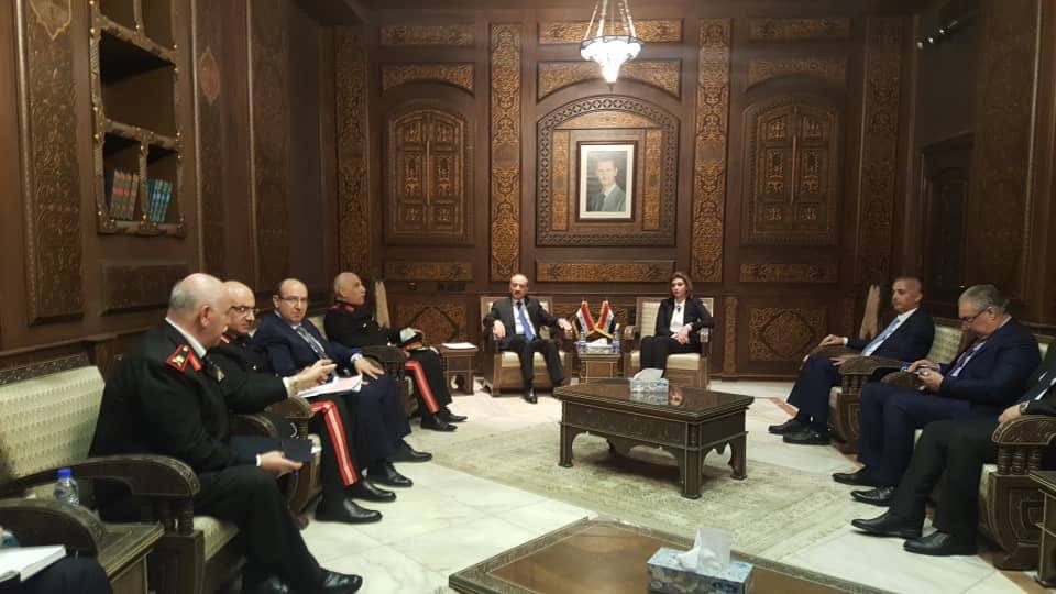 وزيرة الهجرة تلتقي عدداً من الأسر العراقية في سوريا وتبحث مشكلاتهم مع وزير الداخلية السوري