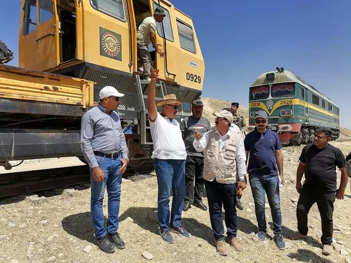 النقل : الانتهاء من القطاع الاول والثاني لخط سكة (حمام العليل - الموصل) وتسيير اول قاطرة بأتجاه الموصل