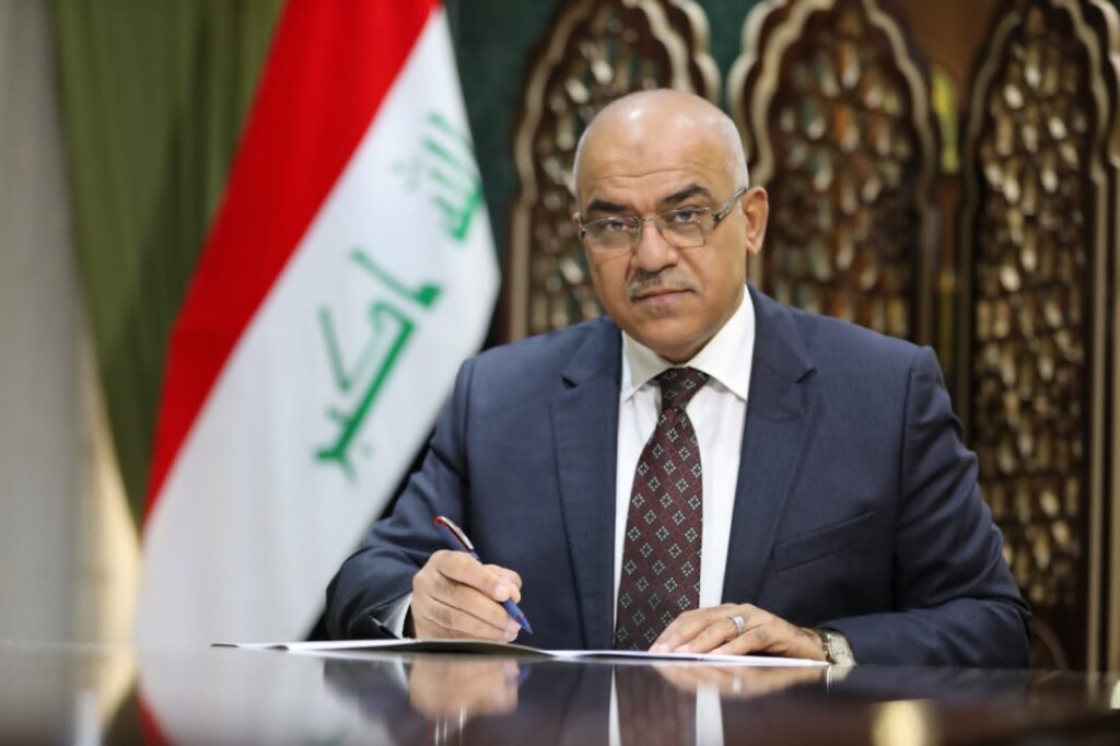 وزير التعليم يؤكد أهمية تطوير المجلات العراقية وتعزيز السمعة الدولية*