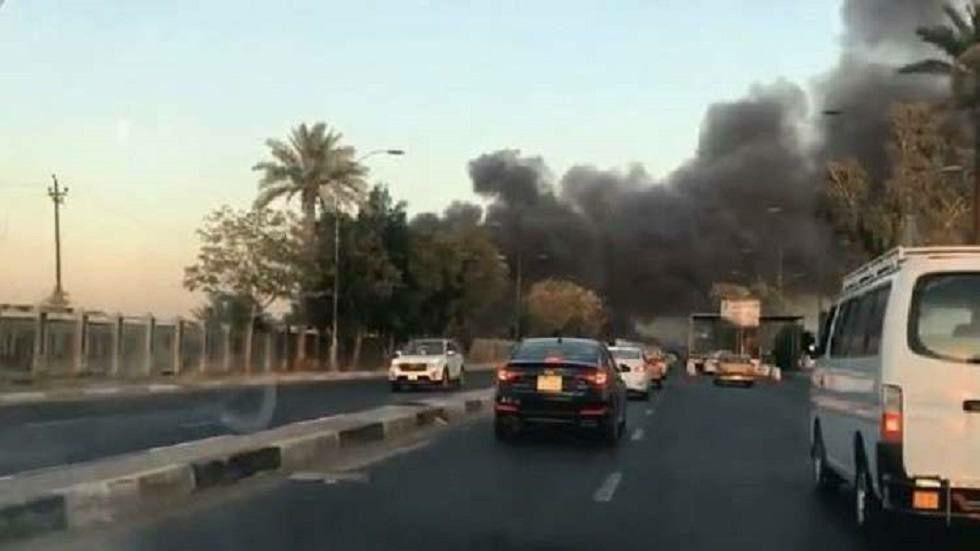 اخماد حريق داخل مطار المثنى في بغداد