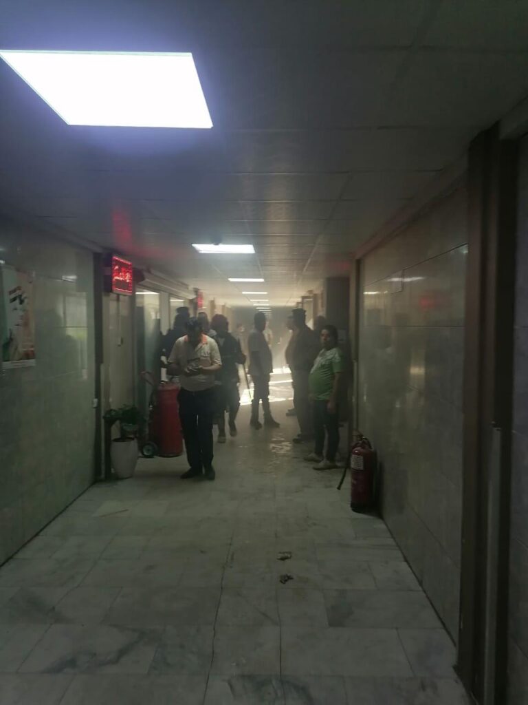 الدفاع المدني يخمد حريقين في وقت واحد داخل مستشفى ببغداد