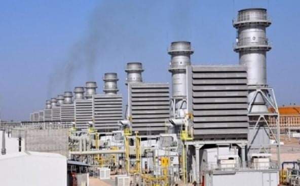 الحكومة تمنح شركات وزارة الكهرباء قرضا للنهوض بواقع الطاقة