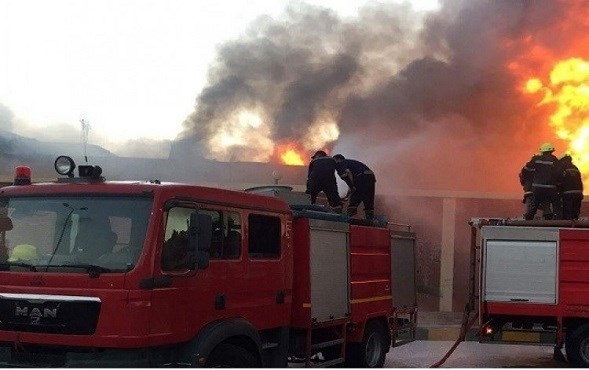 حريق في مجمع سكني وسط بغداد.. والدفاع المدني يتدخل