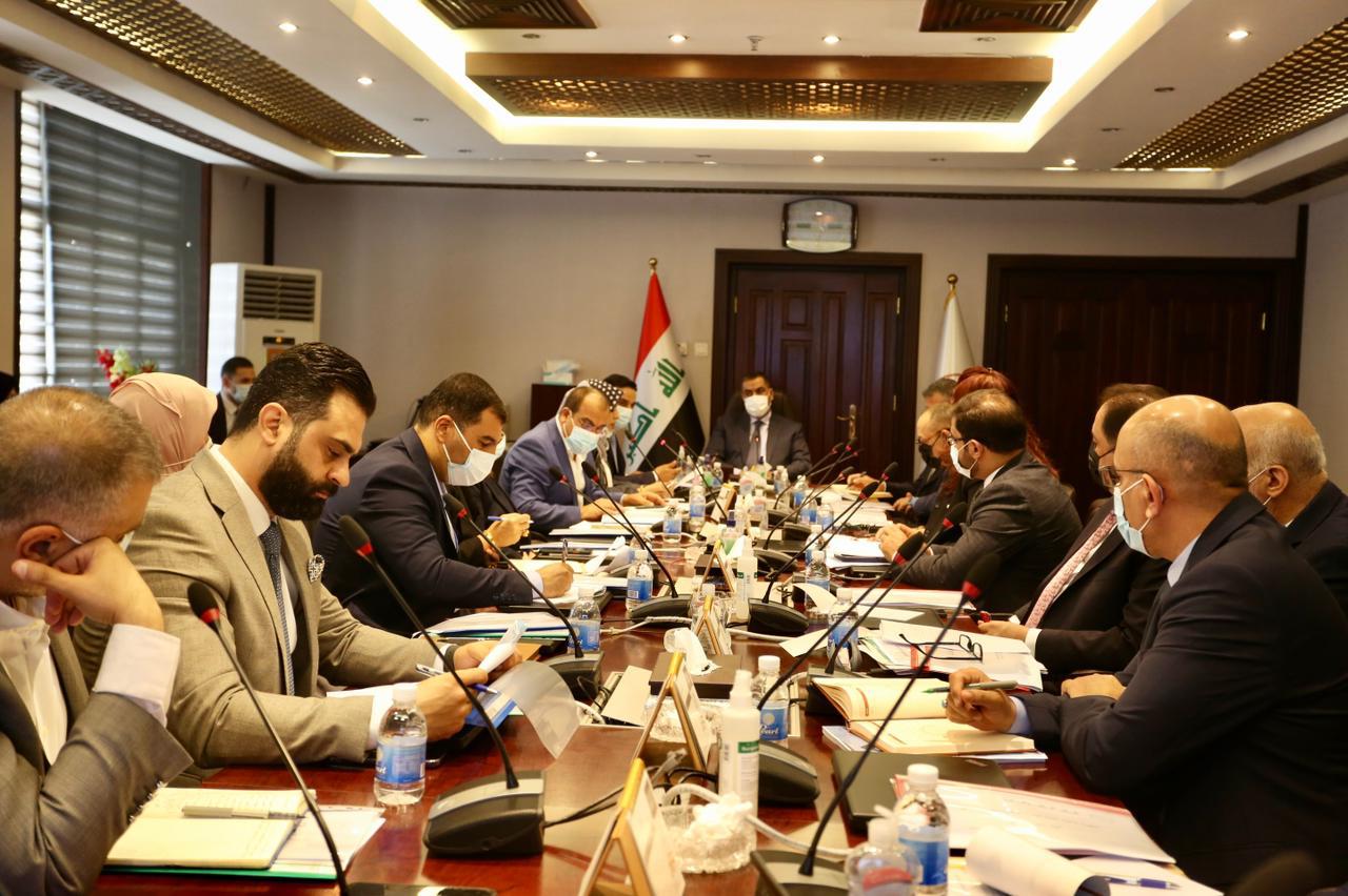 محافظ البنك المركزي العراقي يترأس اجتماع اللجنة العليا للشمول المالي في العراق