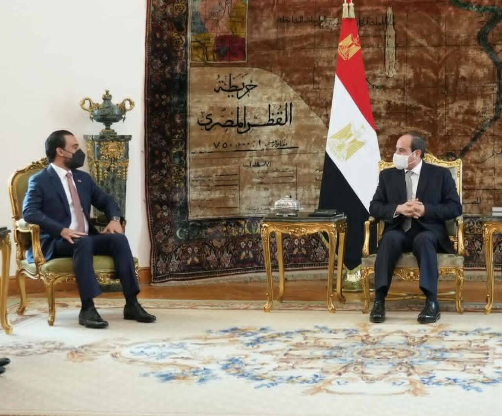 مكتب الحلبوسي يعلن تفاصيل لقاء رئيس البرلمان بالرئيس المصري