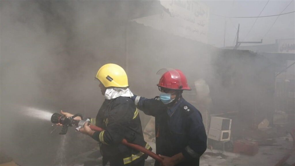 اندلاع حريق كبير في سوق مريدي شرقي بغداد