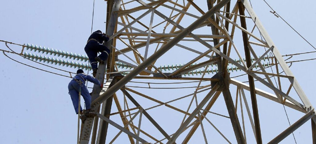 وزارة الكهرباء العراقية تعلن عن خطة لإضافة 50 ألف ميغاواط