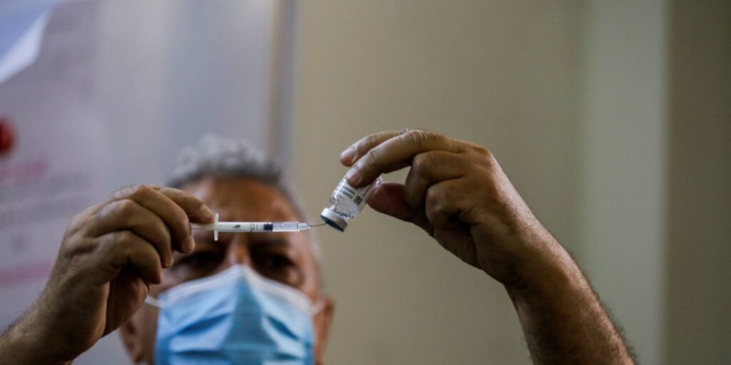 فيروس كورونا.. أين وصلت عمليات التطعيم بالعراق؟
