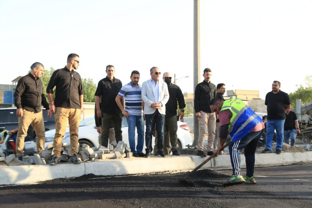 امين بغداد يعلن عن نسب انجاز متقدمة بتطوير احد شوارع مدينة الصدر
