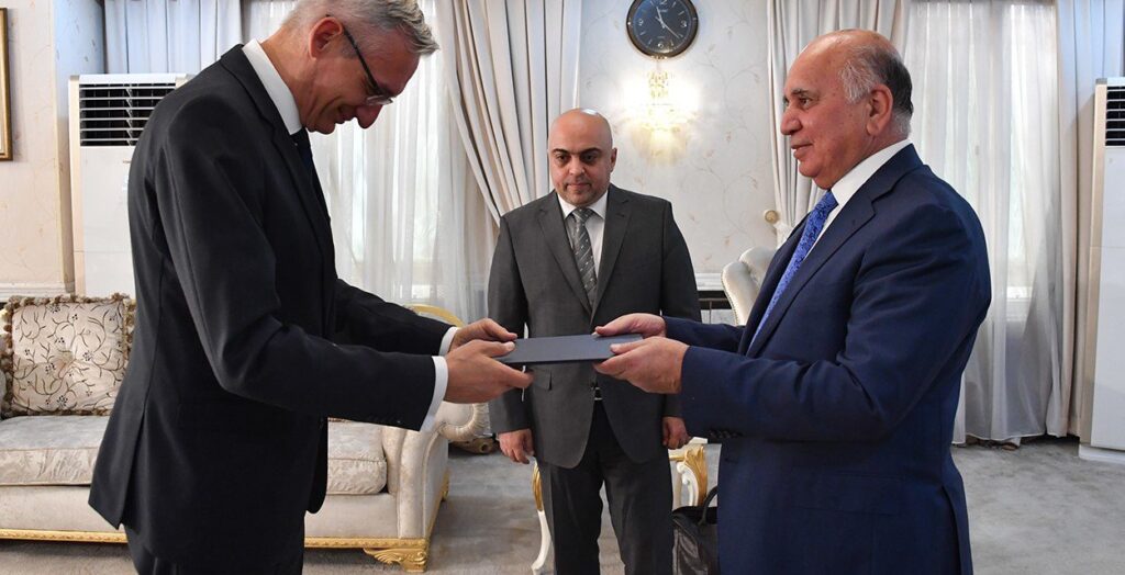 وزير الخارجية العراق يدعو الشركات الألمانية للاستثمار