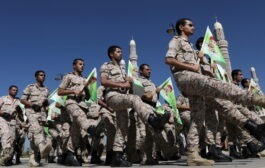 الحوثيون يعلنون استهداف مواقع “هامة وحساسة” بالسعودية