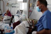 الصحة تعلق على زيادة اصابات كورونا: قد نشهد موجات وبائية شديدة