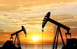 تراجع اسعار النفط مع ارتفاع مخزونات الوقود الأمريكية