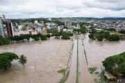 ارتفاع حصيلة ضحايا الفيضانات في البرازيل إلى 152 قتيلا وعشرات المفقودين 