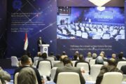 وزير النفط: العراق ملتزم ببرنامج الطاقة النظيفة والمتجددة 