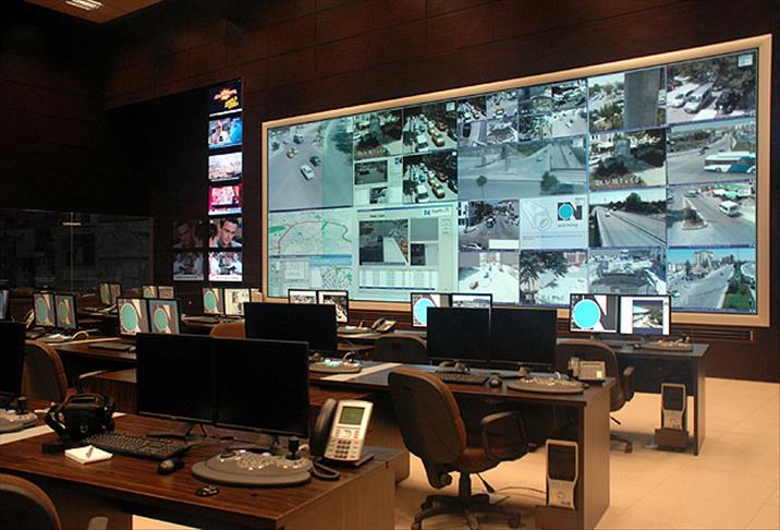 محافظ بغداد يكشف عن 3 مشاريع مهمة في العاصمة بينها توسيع منظومة كاميرات المراقبة 