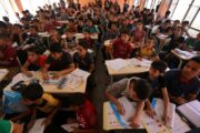 محافظ بغداد يقدم مقترحات لحل أزمة المدارس 