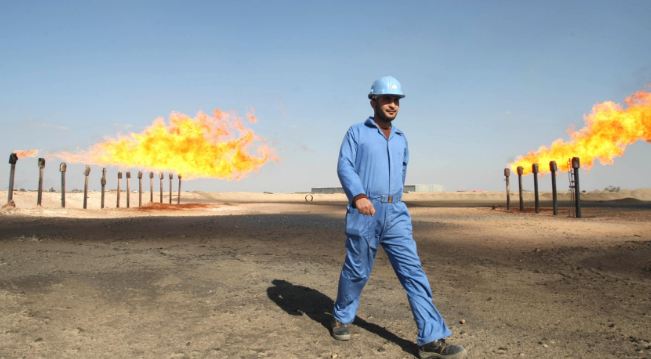 العراق يحقق أكثر من 11 مليار دولار من بيع النفط خلال شهر واحد 