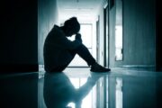 دراسة تكشف تداعيات الحزن الناتج عن موت شخص عزيز 