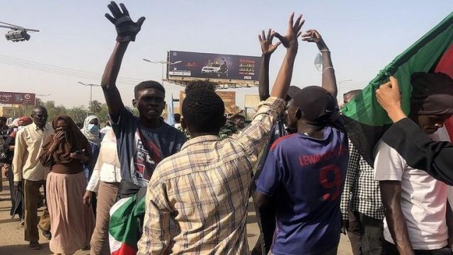 انتشار أمني كثيف في الخرطوم قبيل احتجاجات على الحكم العسكري 