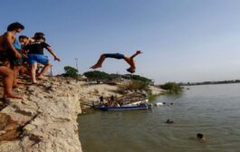 نينوى تمنع السباحة في نهر دجلة 