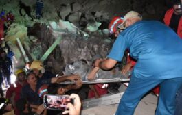 إنقاذ شخصين من المحتجزين بينهم طفل من تحت ركام قطارة الإمام علي 