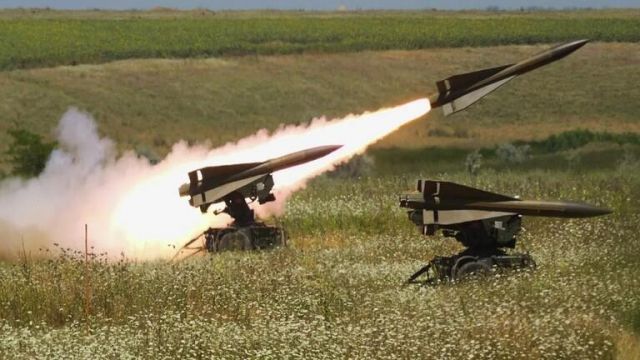 الولايات المتحدة تدرس تزويد أوكرانيا بصواريخ 