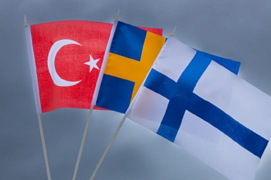 رئيس الوزراء السويدي يُعلن استعداده لزيارة تركيا لتسوية مسألة انضمام بلاده إلى 