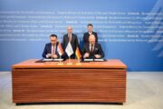 العراق يوقع مذكرة تفاهم مع شركة سيمنز الألمانية