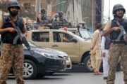 باكستان.. مسلح يقتل ضابطي مخابرات بارزين
